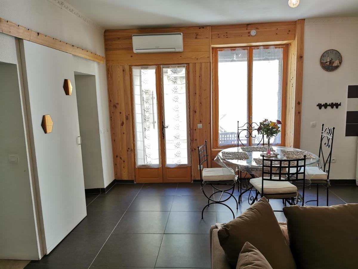 Apartamento Les Oliviers, Avec Terrasse Beaucaire  Exterior foto